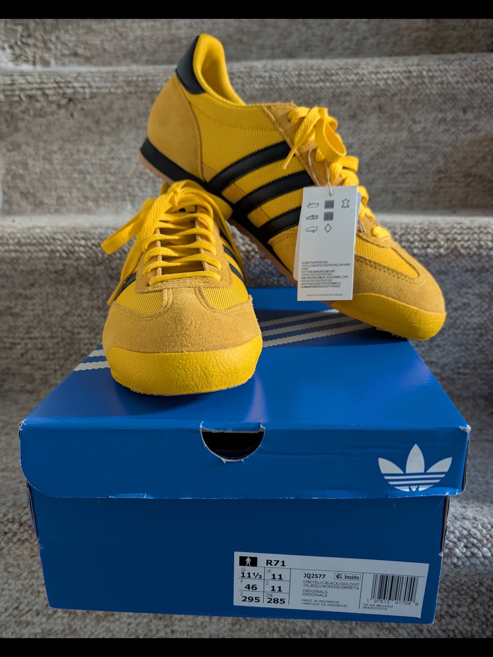 Adidas Yellow and Black R71 Retro Sneakers